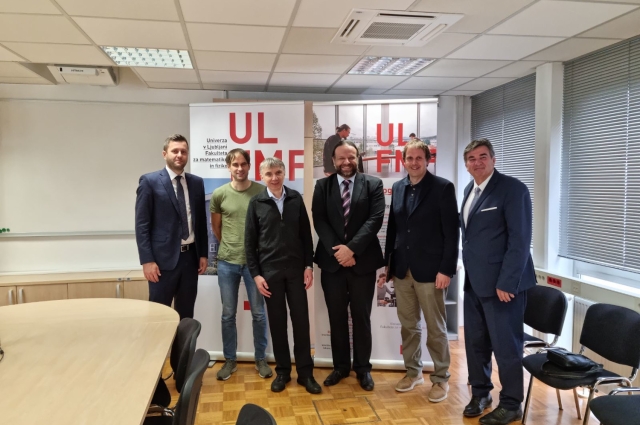 Početak saradnje matematičkih fakulteta Ljubljane i Tuzle Početak saradnje matematičkih fakulteta Ljubljane i Tuzle